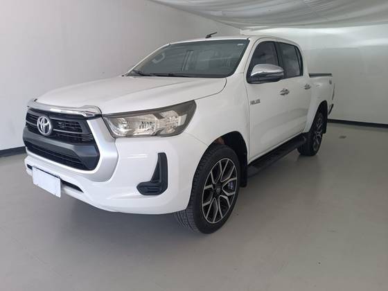 TOYOTA HILUX 2.8 D-4D TURBO DIESEL CHASSI 4X4 MANUAL